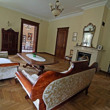 Dwor Bieland Bed & Breakfast Elblag Exterior foto