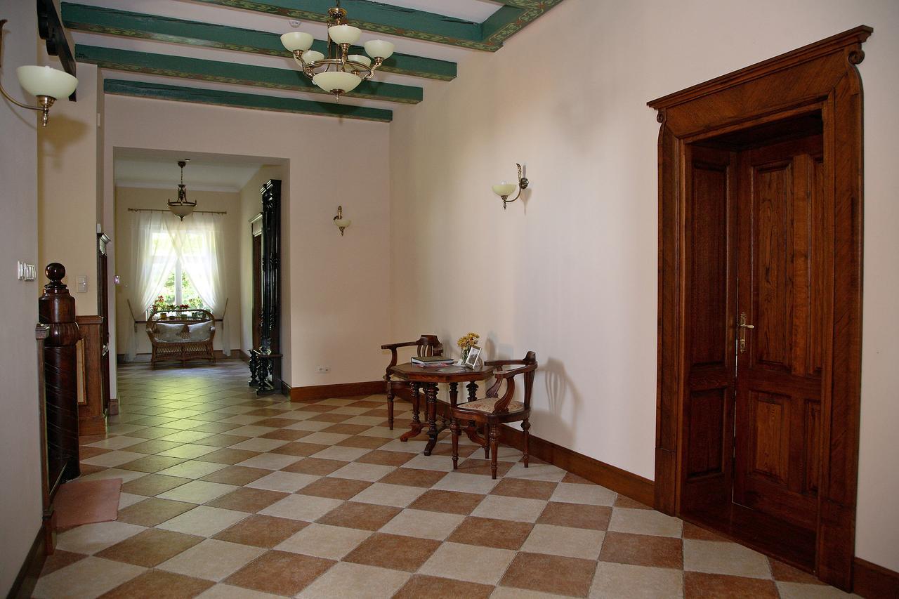 Dwor Bieland Bed & Breakfast Elblag Exterior foto