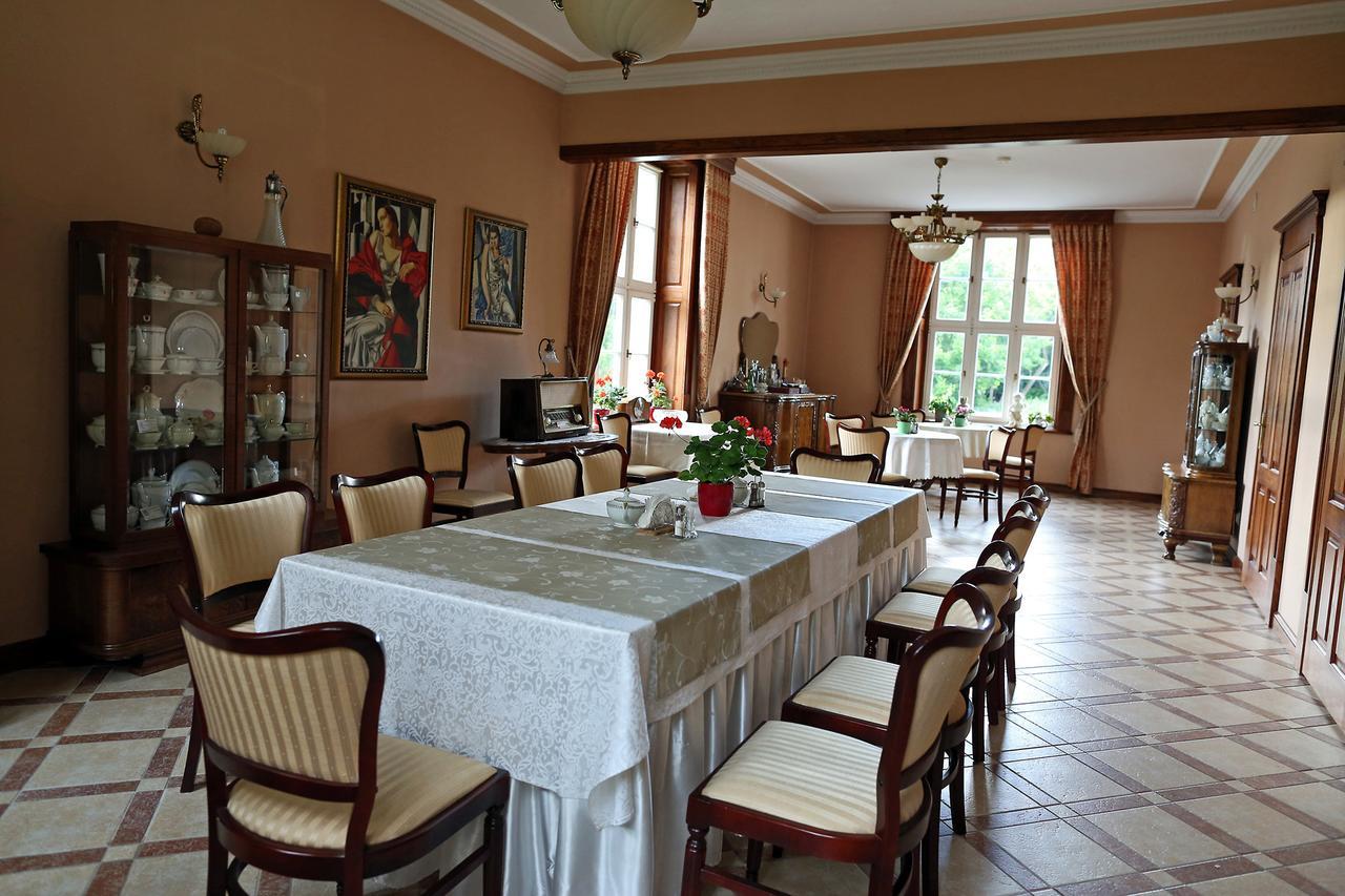 Dwor Bieland Bed & Breakfast Elblag Exterior foto
