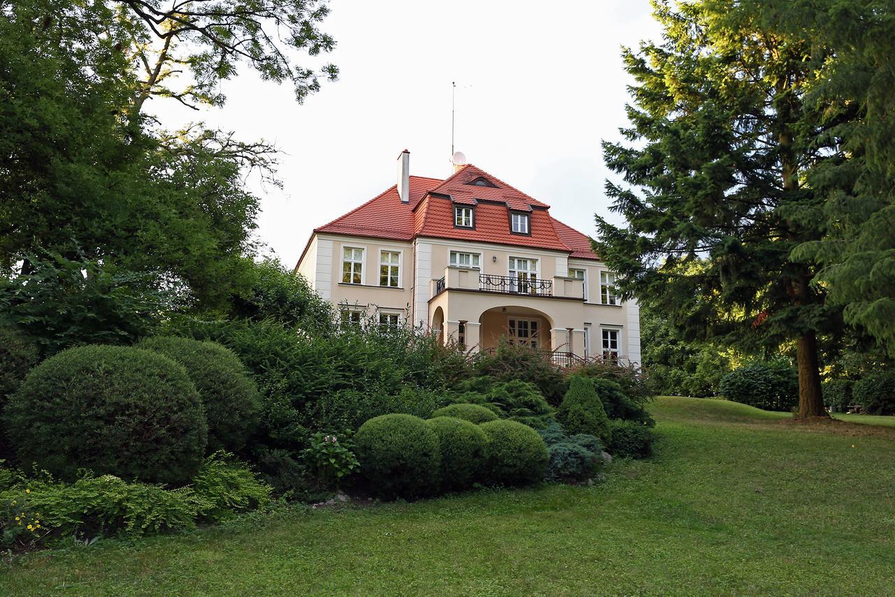 Dwor Bieland Bed & Breakfast Elblag Exterior foto